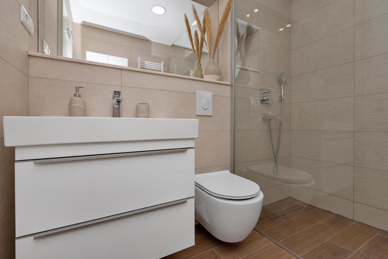 Apartman Pelagos Zivogosce Ngoại thất bức ảnh